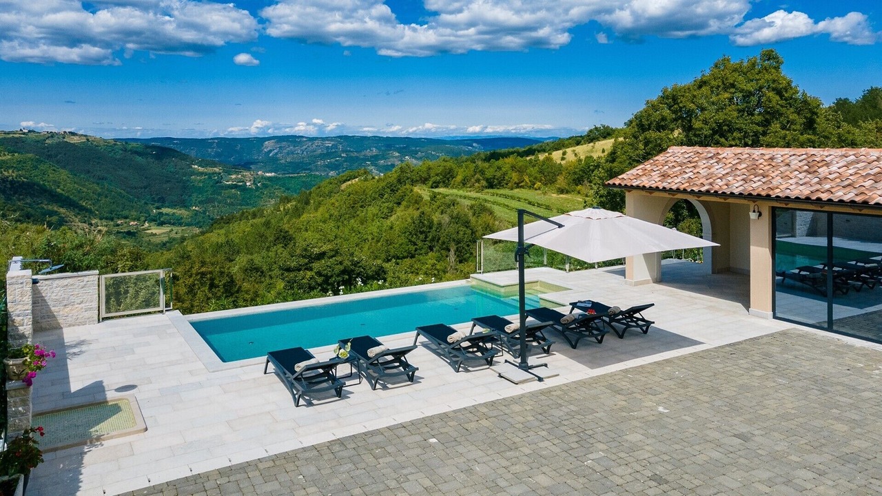 Photo of Outdoor in Kircija