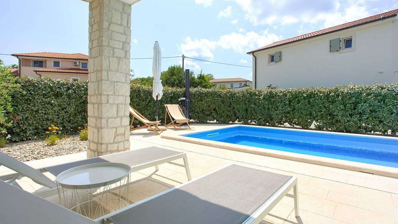Photo of Outdoor in Rasopasno