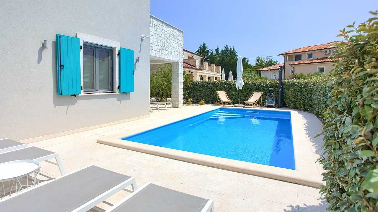 Photo of Outdoor in Rasopasno