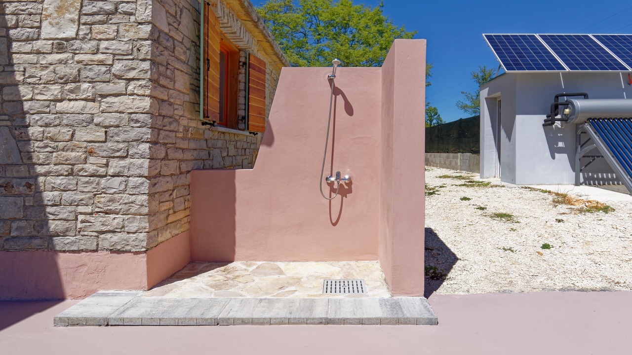 Photo of Outdoor in Laginji
