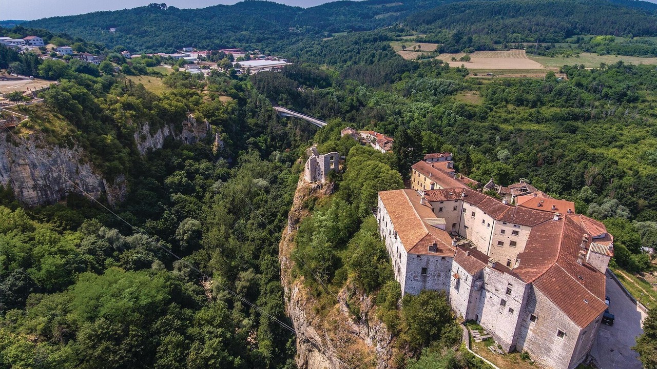 Photo of Others in Pazin