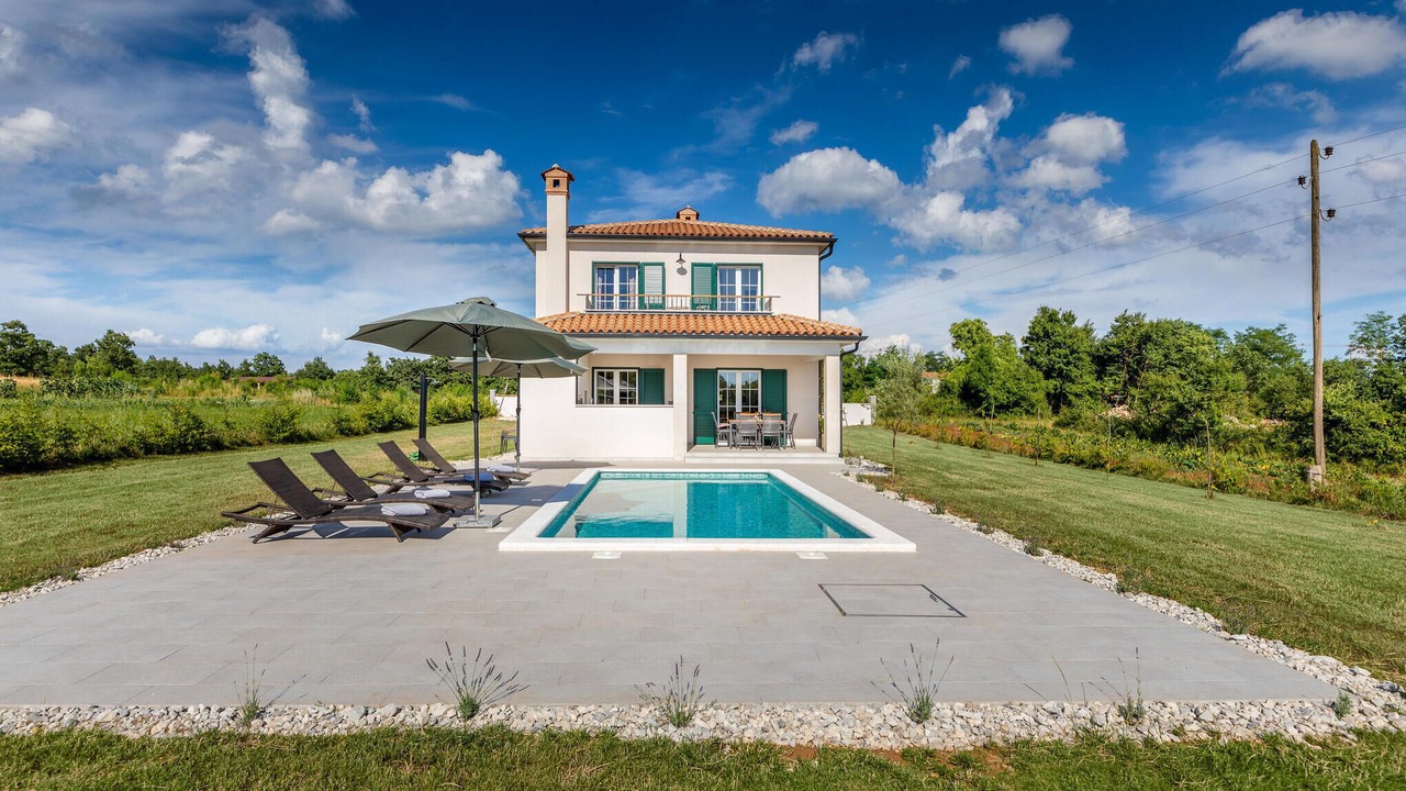 Photo of Outdoor in Zminj