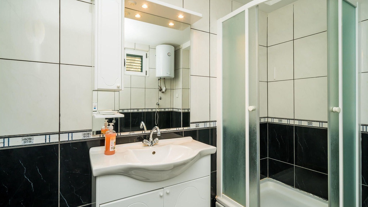 Photo of Bathroom in Orasac