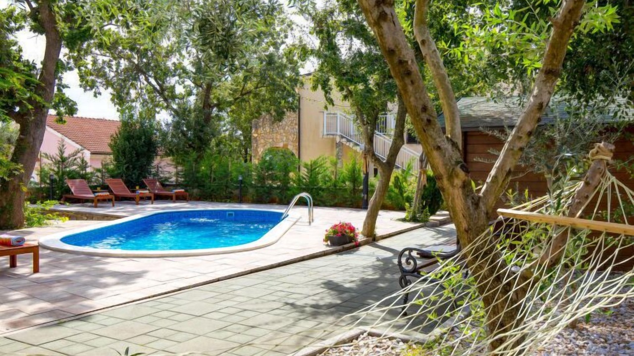 Photo of Outdoor in Kornic