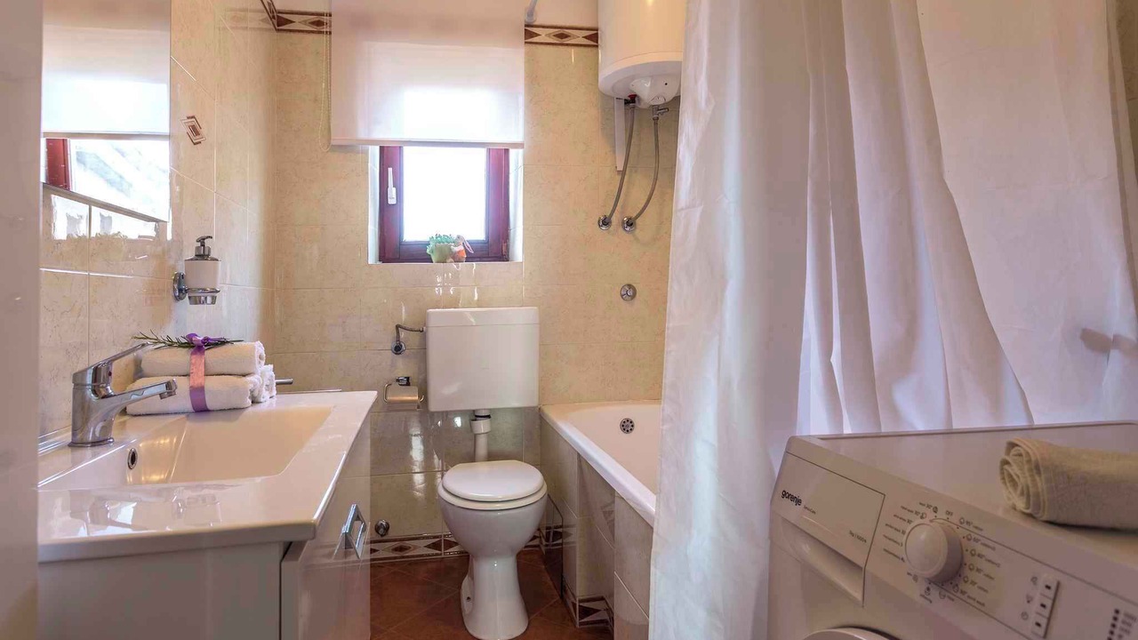 Photo of Bathroom in Kujici