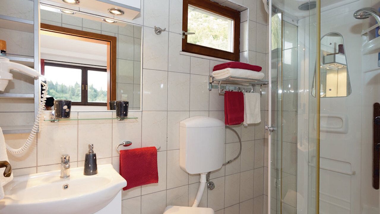 Photo of Bathroom in Kremena