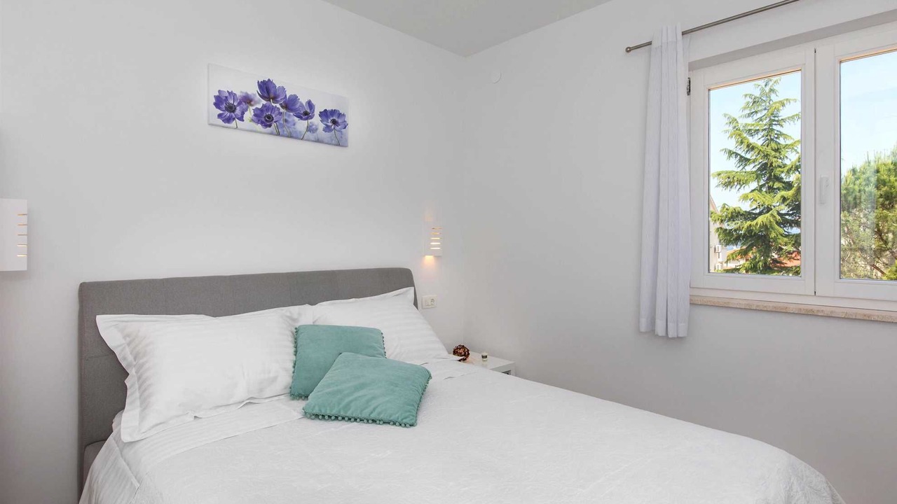 Photo of Bedroom in Porat