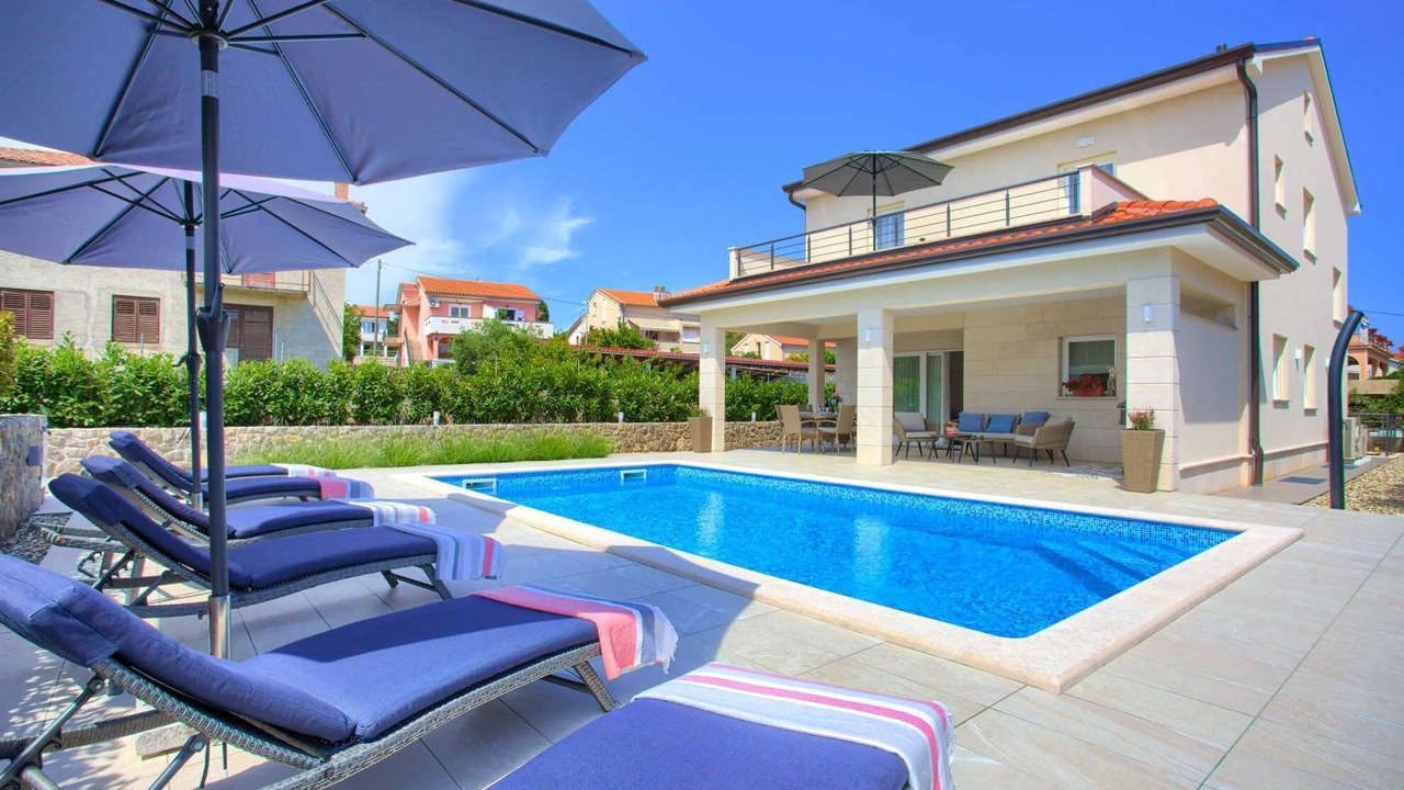 Photo of Outdoor in Porat