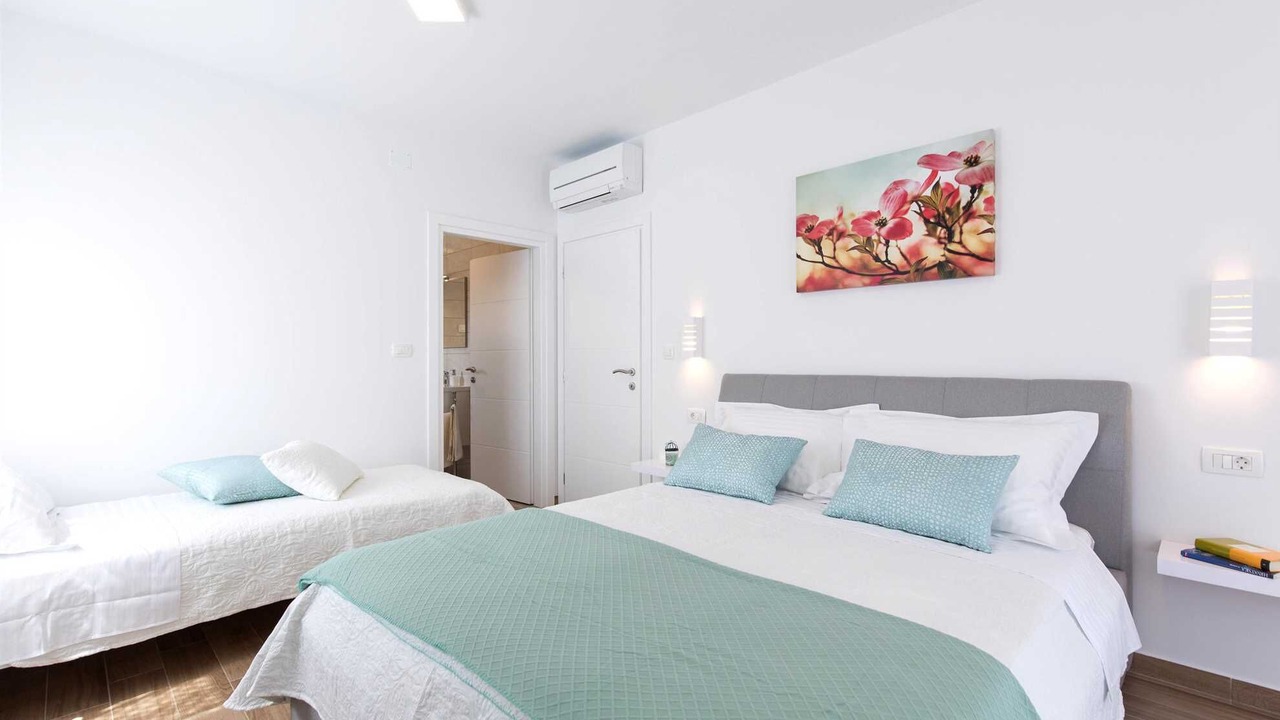 Photo of Bedroom in Porat