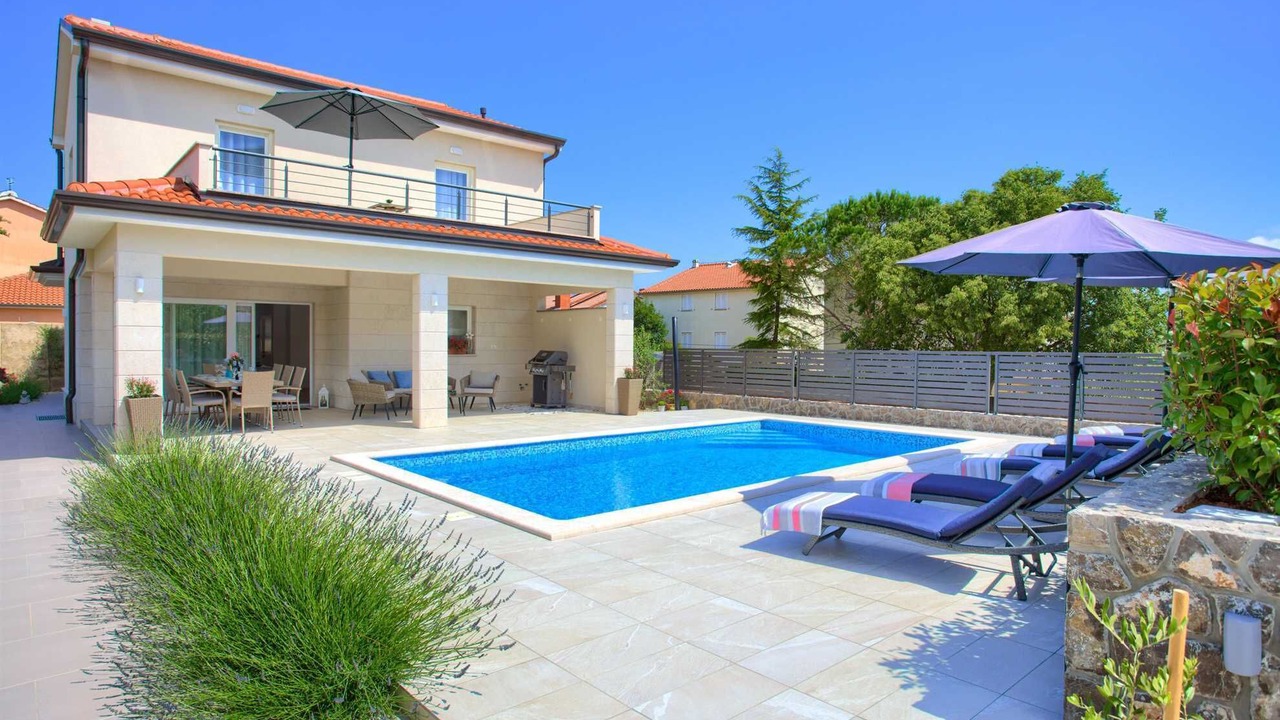 Photo of Outdoor in Porat