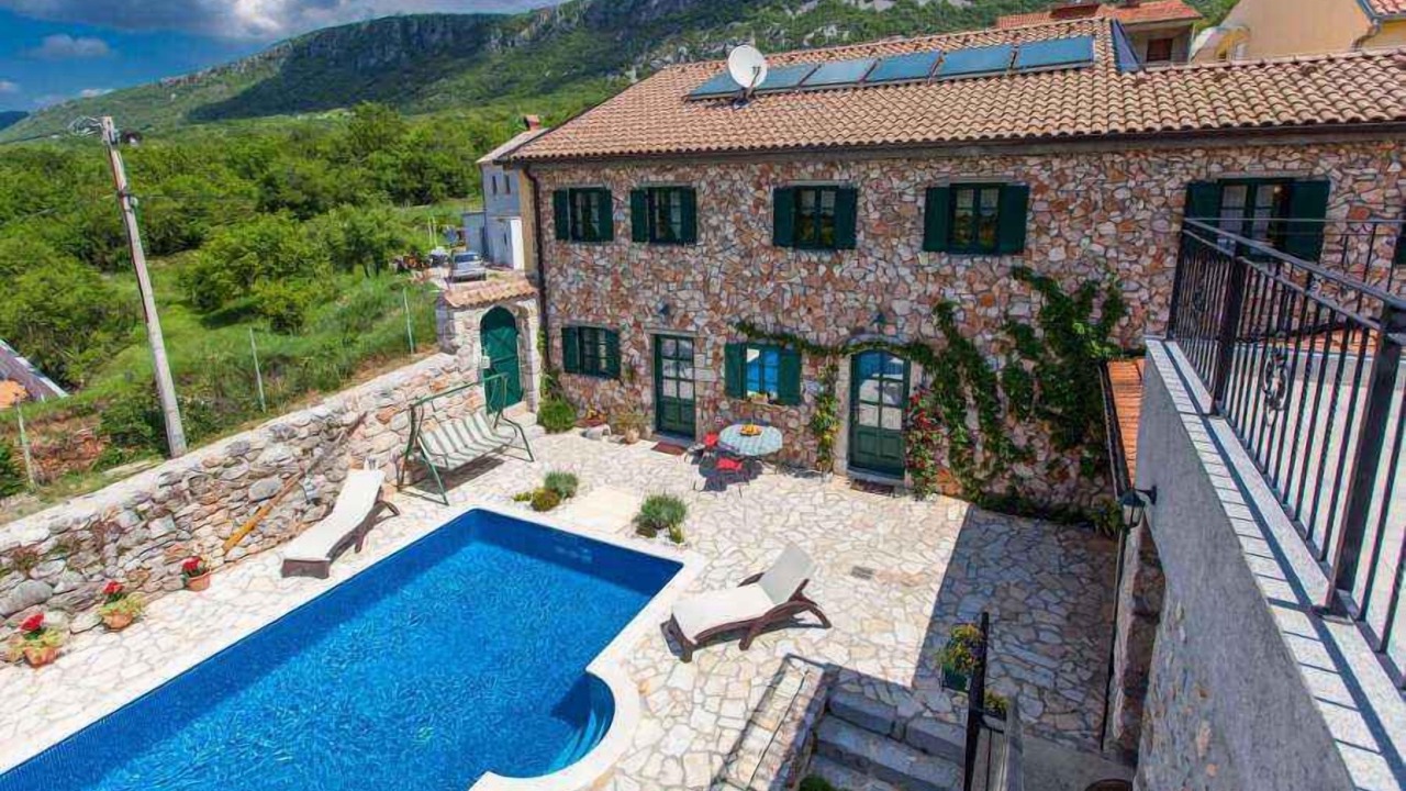 Photo of Outdoor in Bribir
