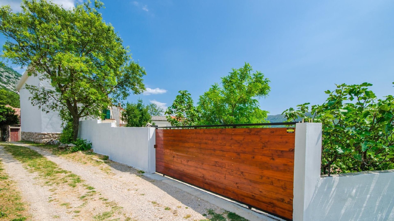 Photo of Outdoor in Drivenik