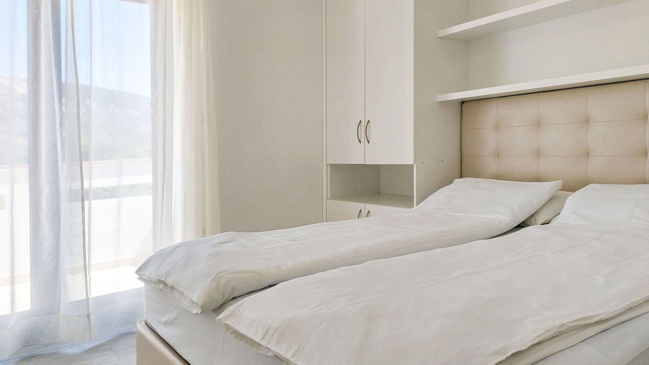 Photo of Bedroom in Batomalj