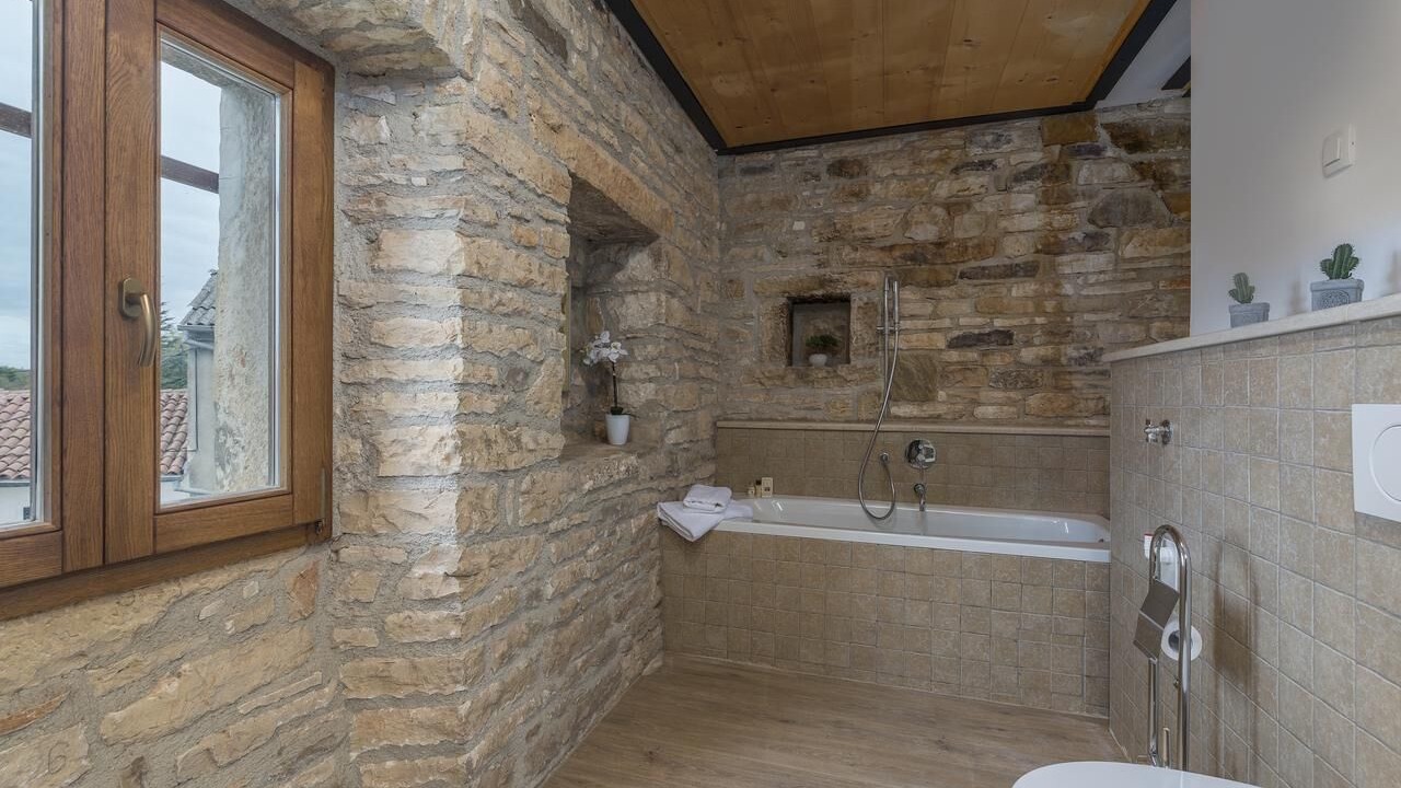 Photo of Bathroom in Groznjan