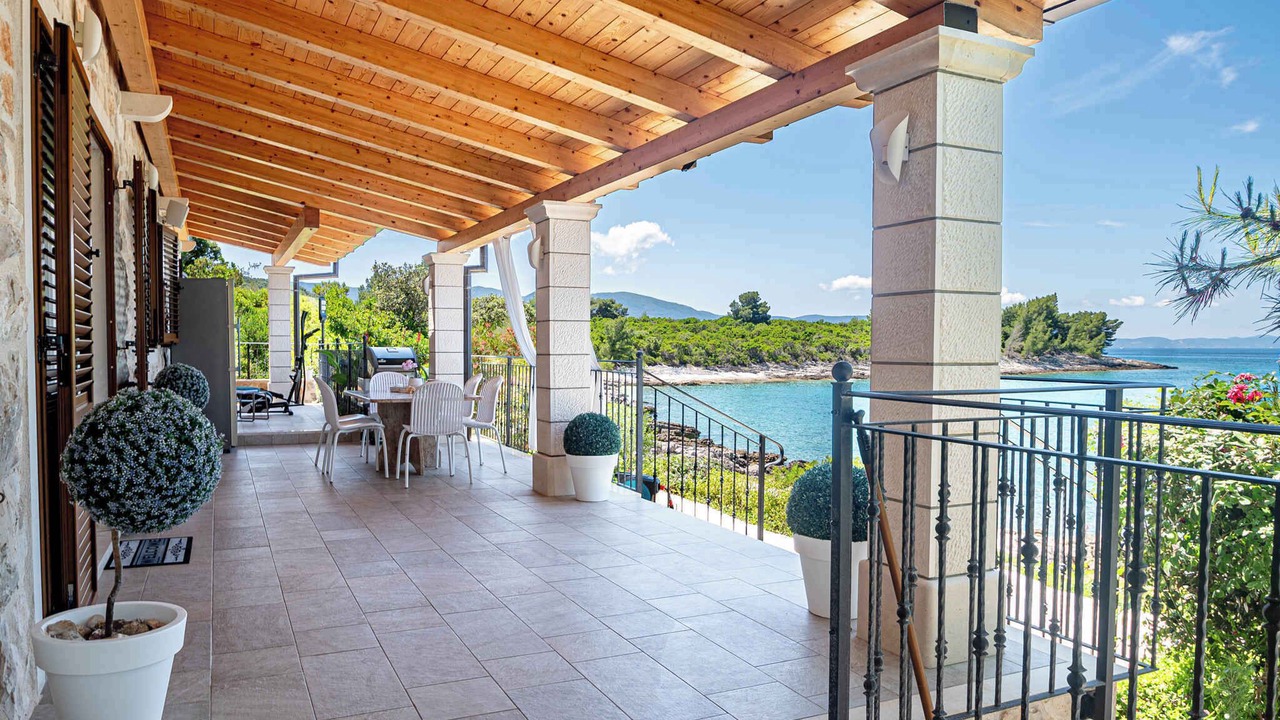 Photo of Outdoor in Loviste