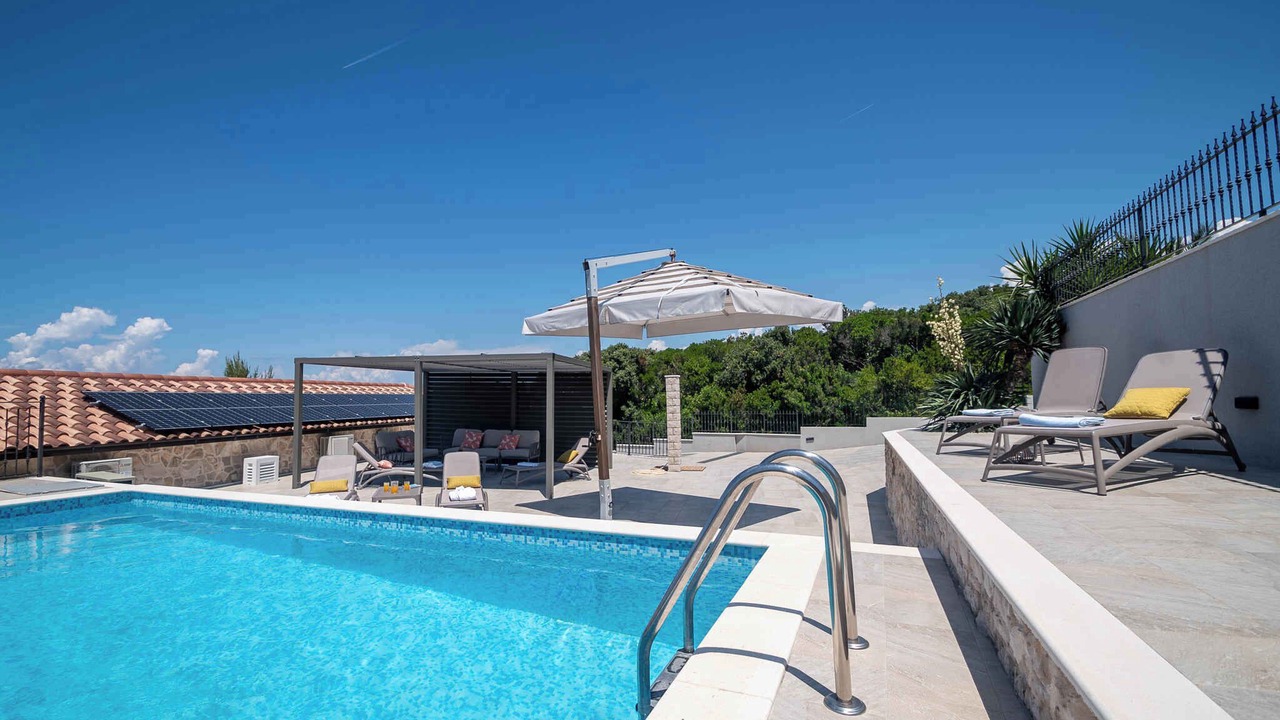 Photo of Outdoor in Loviste