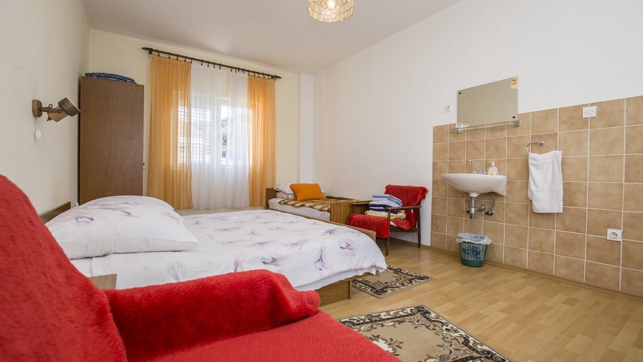 Photo of Bedroom in Banjol