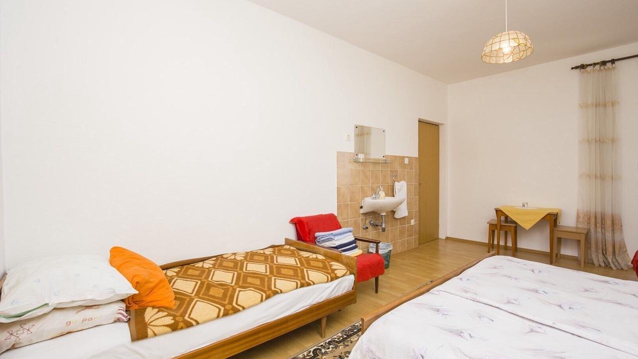 Photo of Bedroom in Banjol