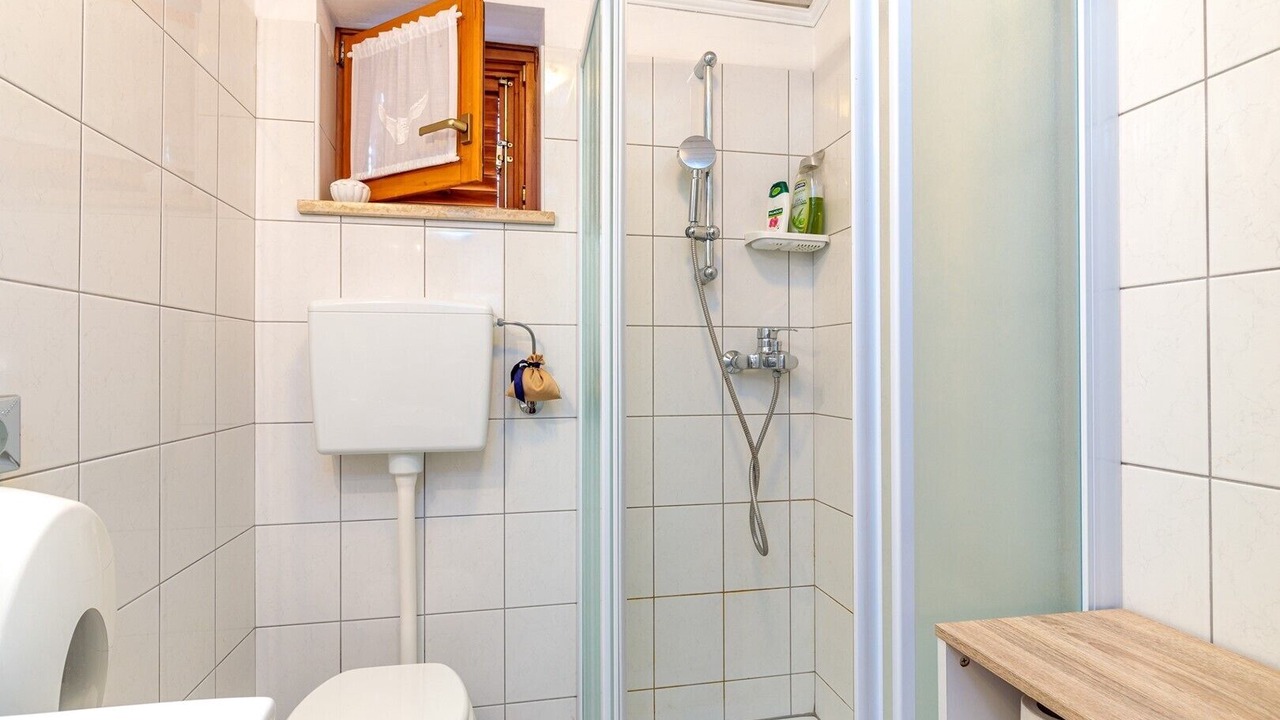 Photo of Bathroom in Oprtalj
