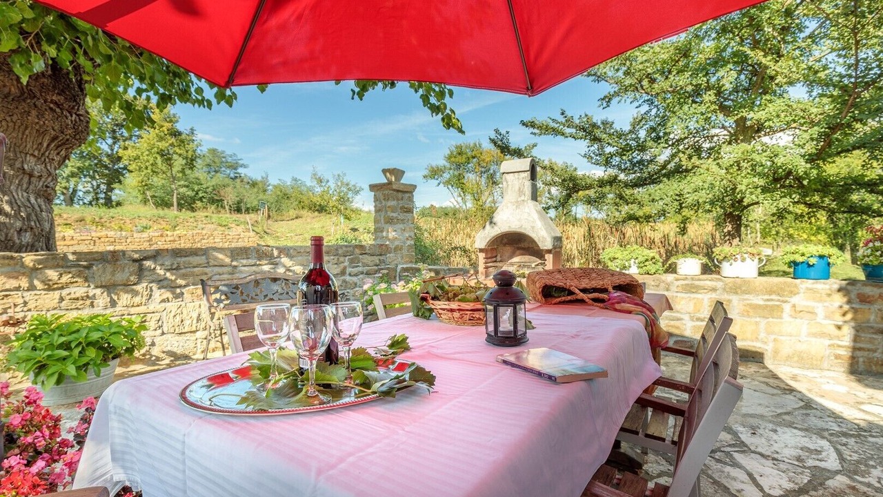 Photo of Outdoor in Oprtalj