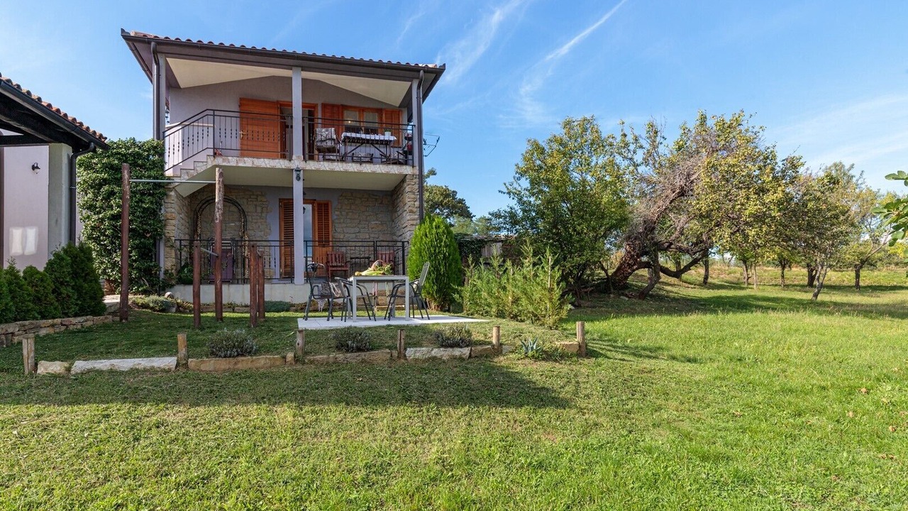 Photo of Outdoor in Oprtalj