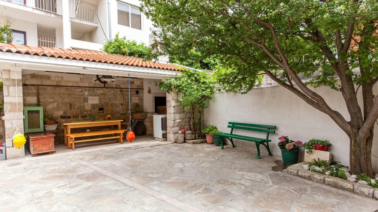 Photo of Outdoor in Bili brig