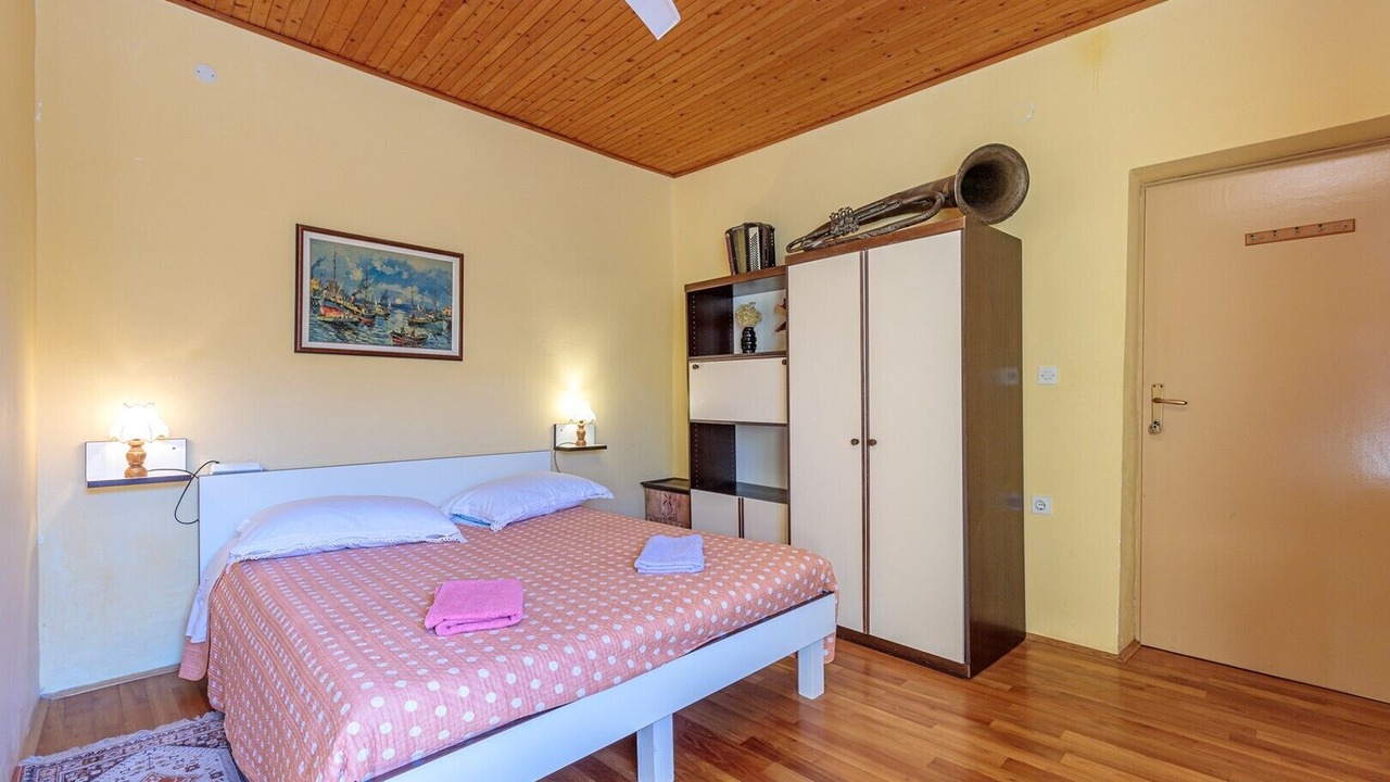 Photo of Bedroom in Grabri