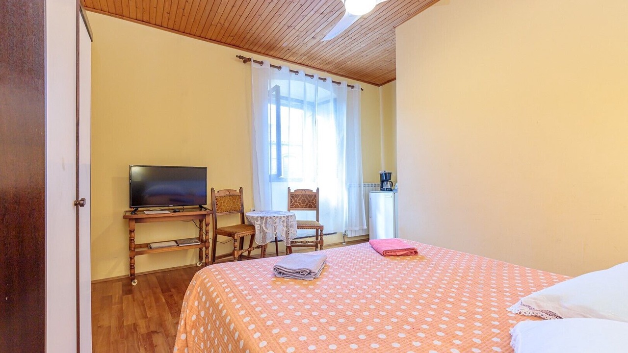 Photo of Bedroom in Grabri