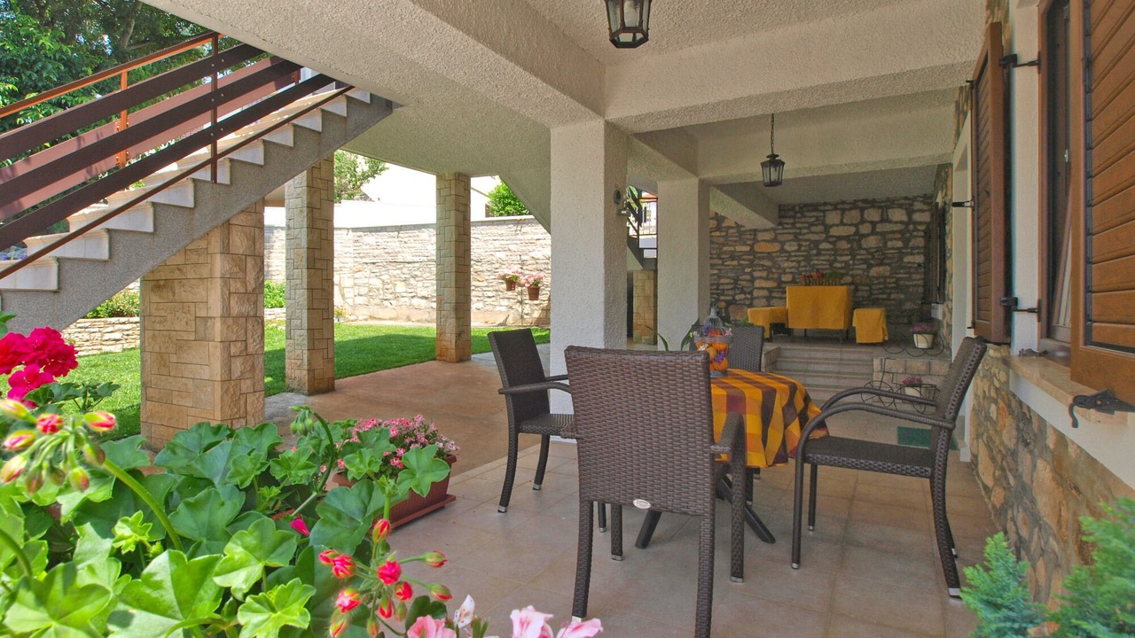 Photo of Outdoor in Liznjan