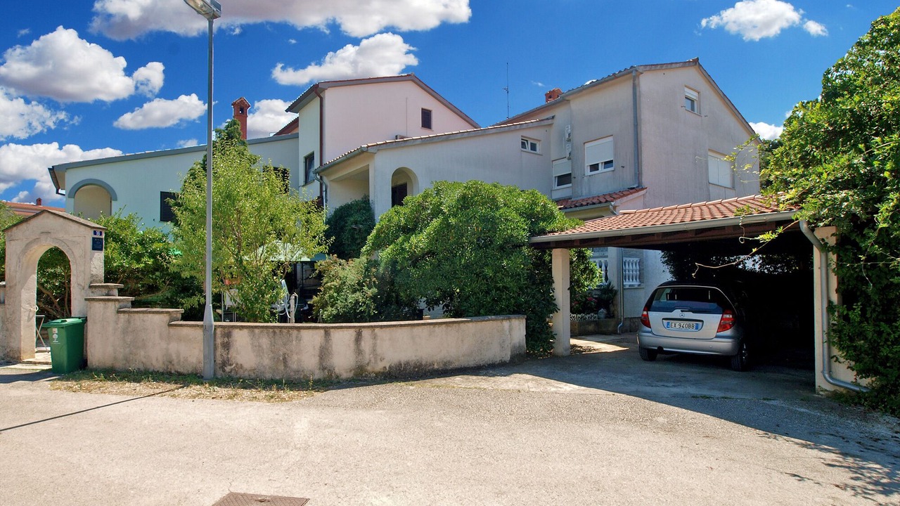 Photo of Outdoor in Stinjan