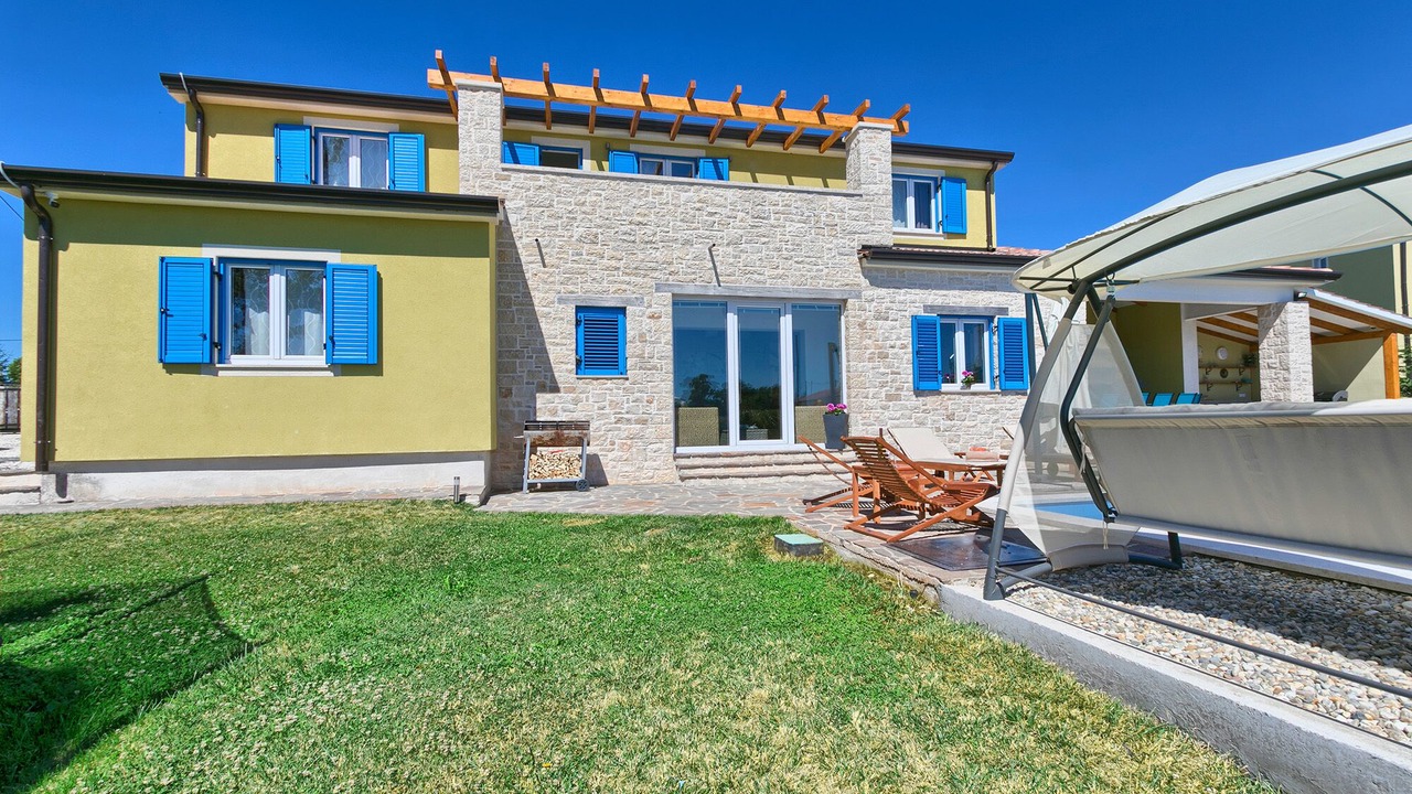 Photo of Patio Balcony in Muzini