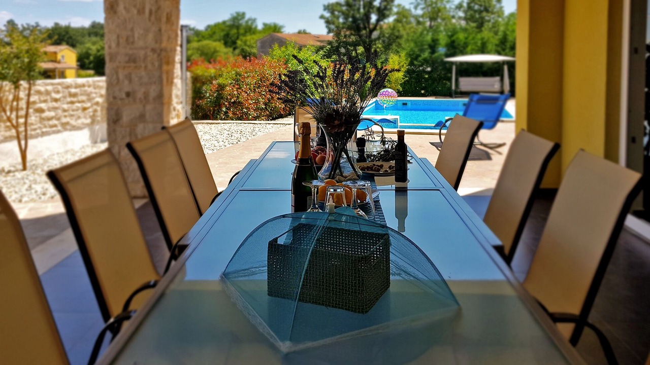 Photo of Outdoor in Muzini