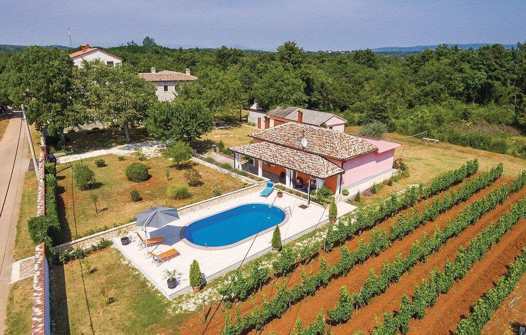 Photo of Outdoor in Hreljici