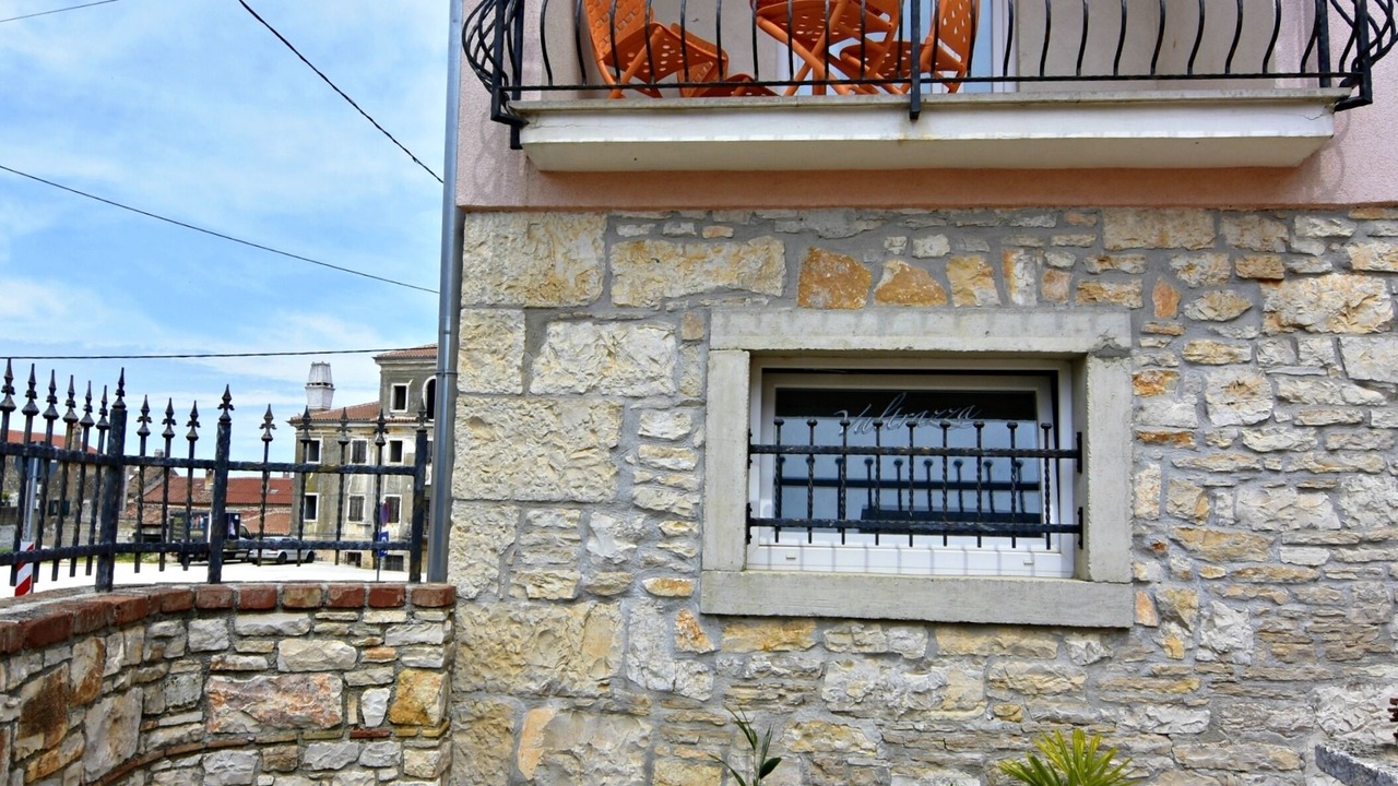 Photo of Patio Balcony in Tar-Vabriga