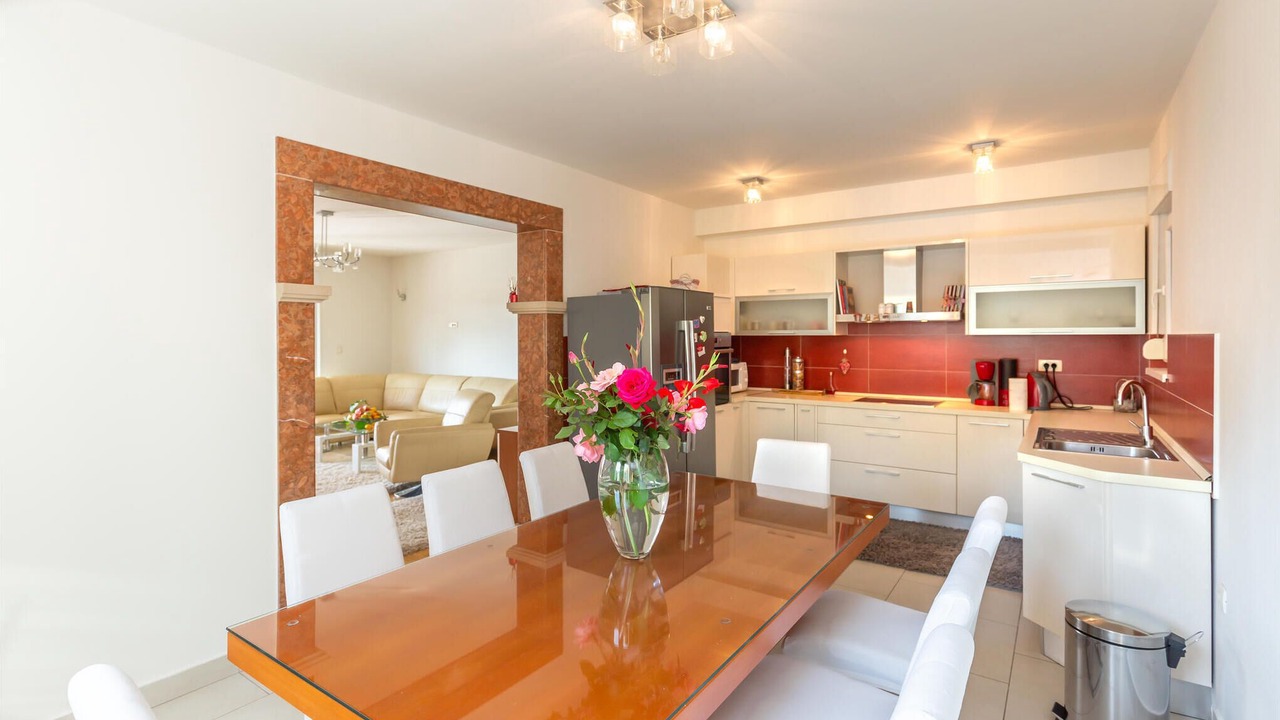 Photo of Others in Dusina