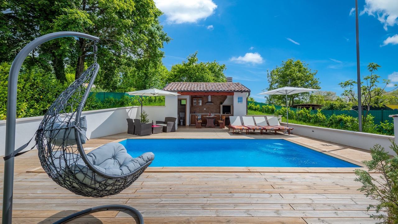 Photo of Outdoor in Lindar