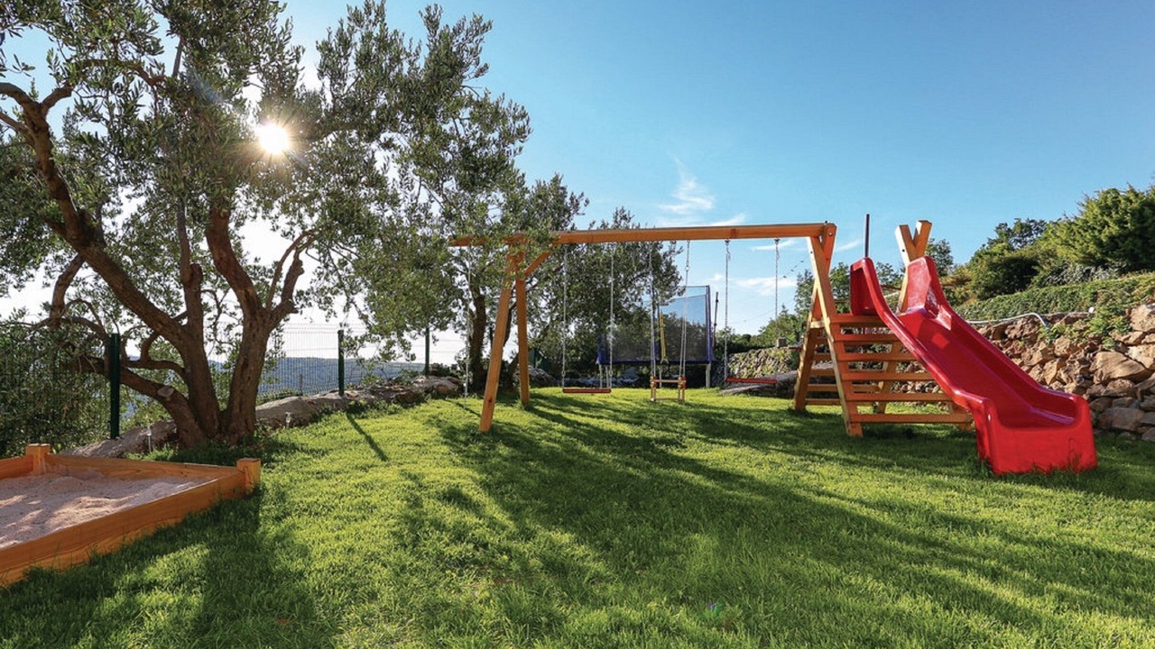Photo of Outdoor in Donje Sitno