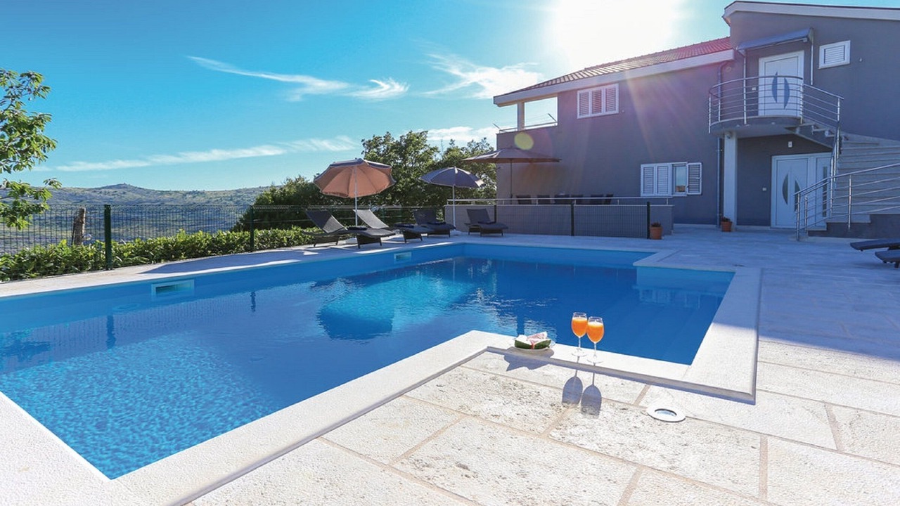 Photo of Outdoor in Donje Sitno