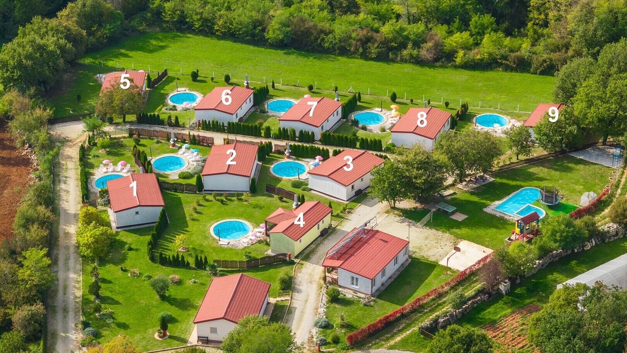 Photo of Outdoor in Tinjan