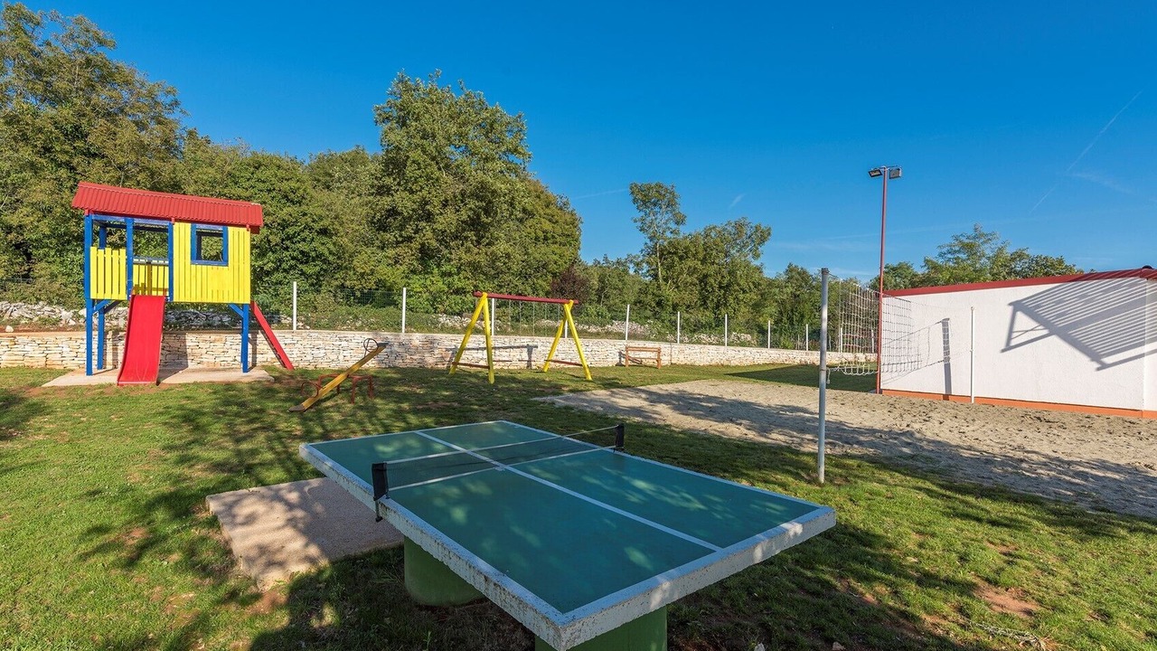 Photo of Others in Tinjan