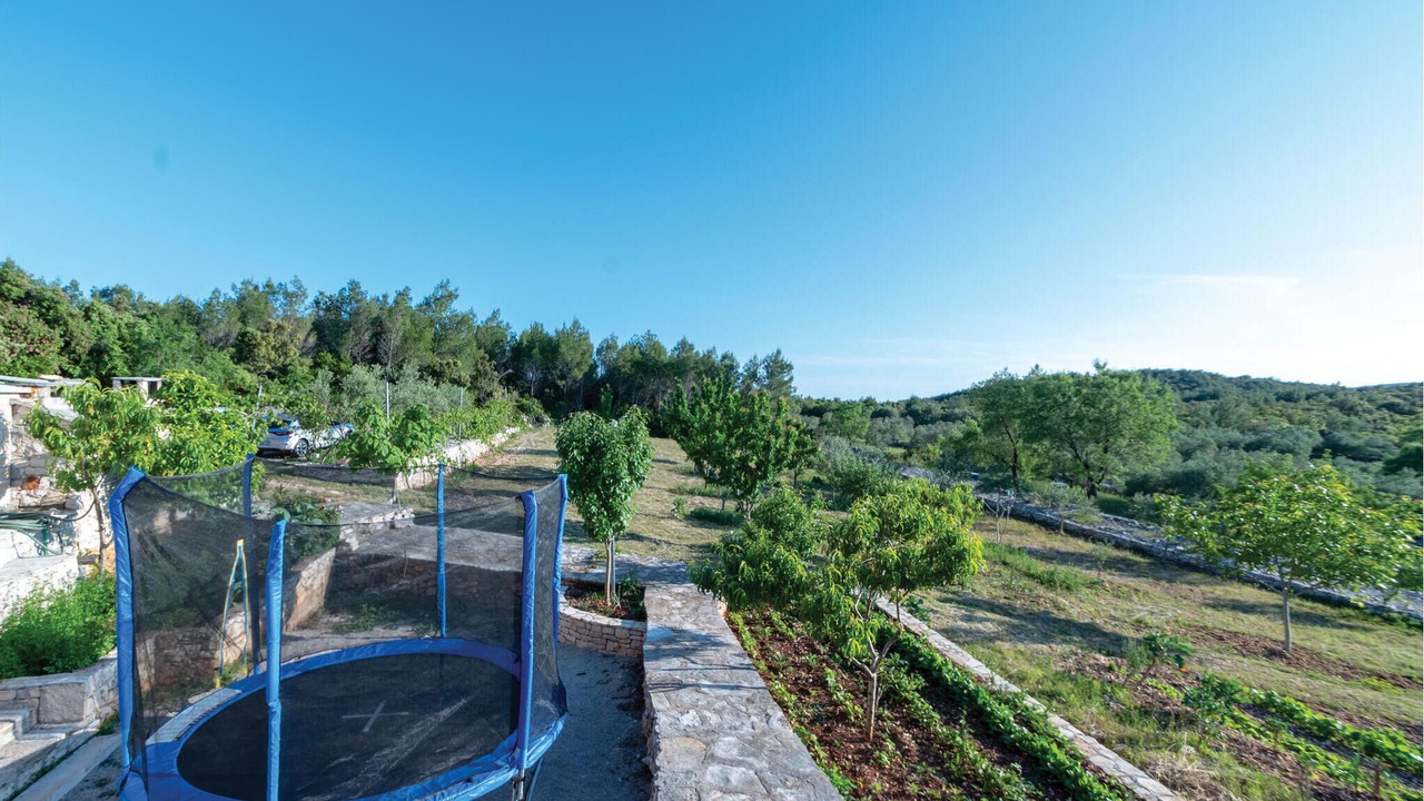 Photo of Others in Cara