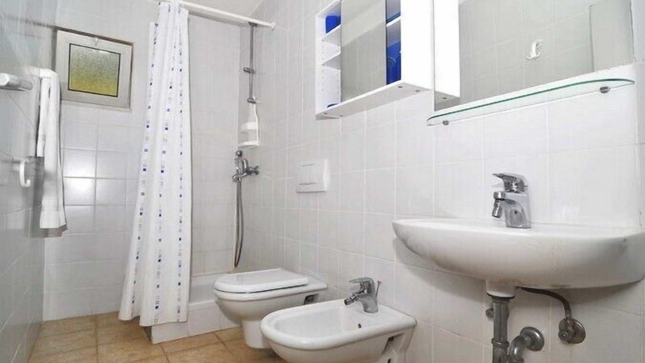 Photo of Bathroom in Pasadur
