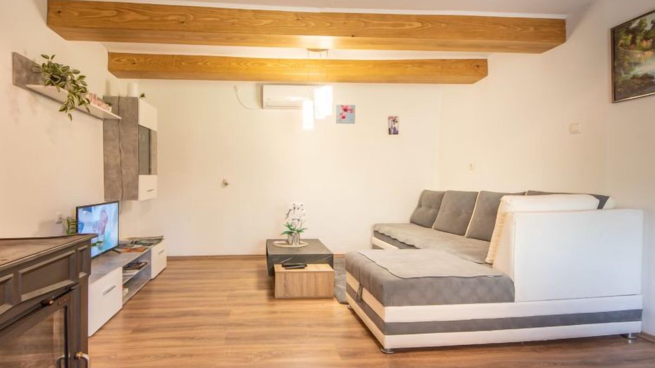 Photo of Livingroom in Tounj