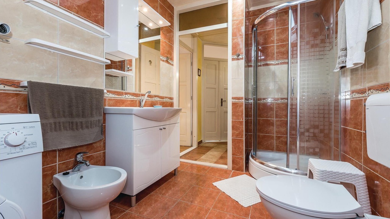 Photo of Bathroom in Oklaj