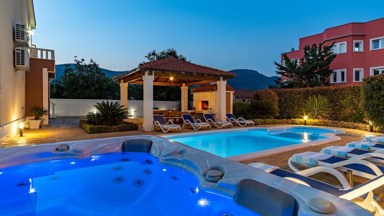 Photo of Outdoor in Rudine