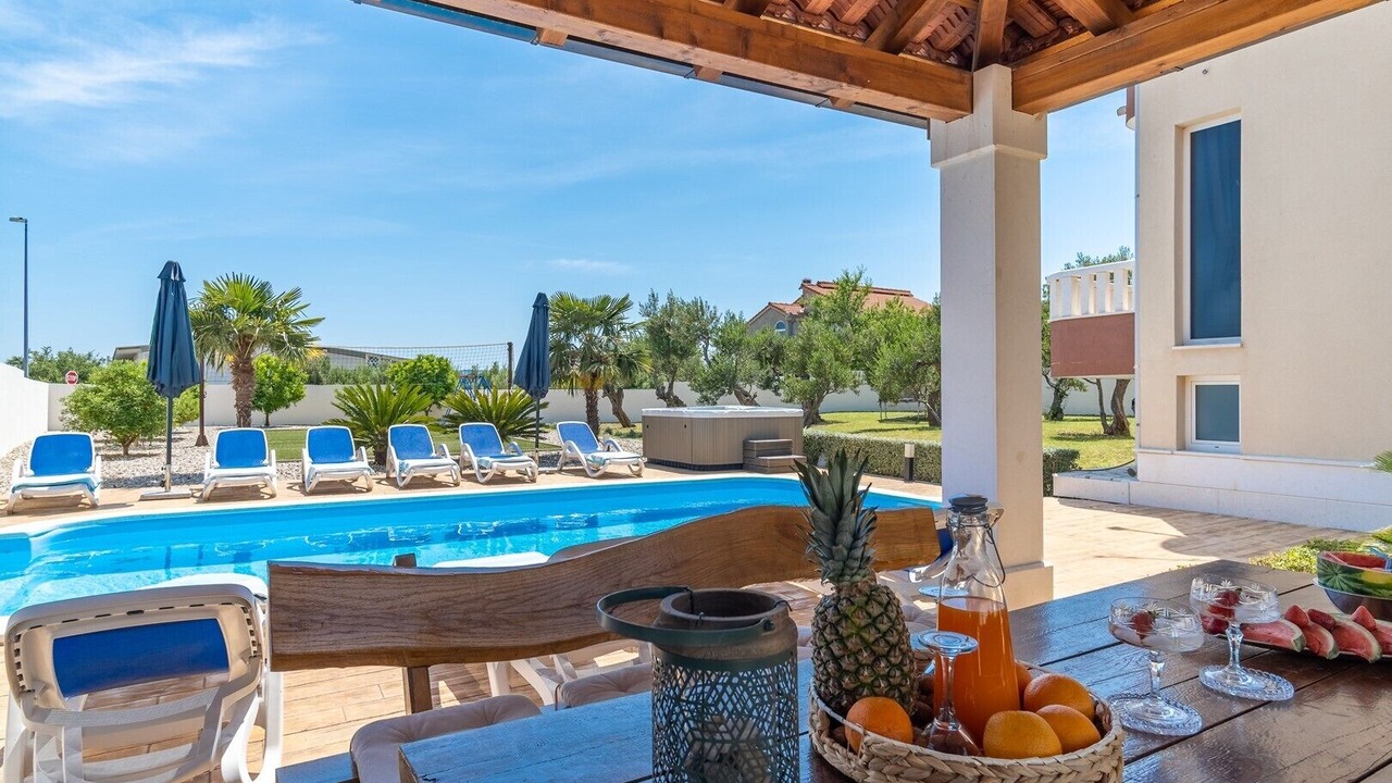Photo of Outdoor in Rudine