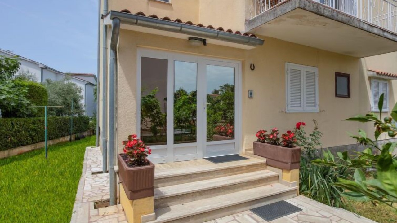 Photo of Outdoor in Spadici