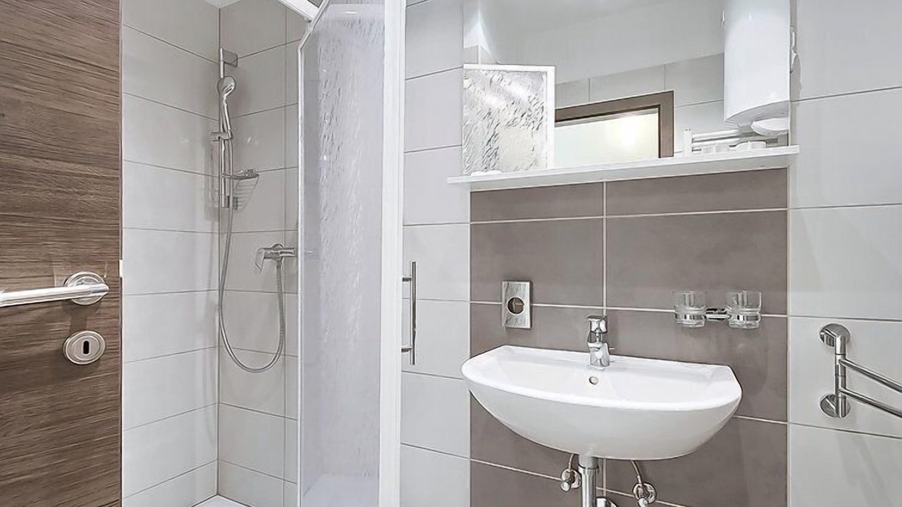 Photo of Bathroom in Tinjan