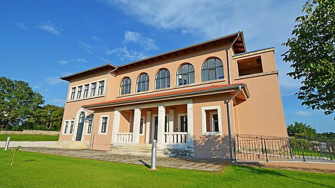 Photo of Others in Tinjan