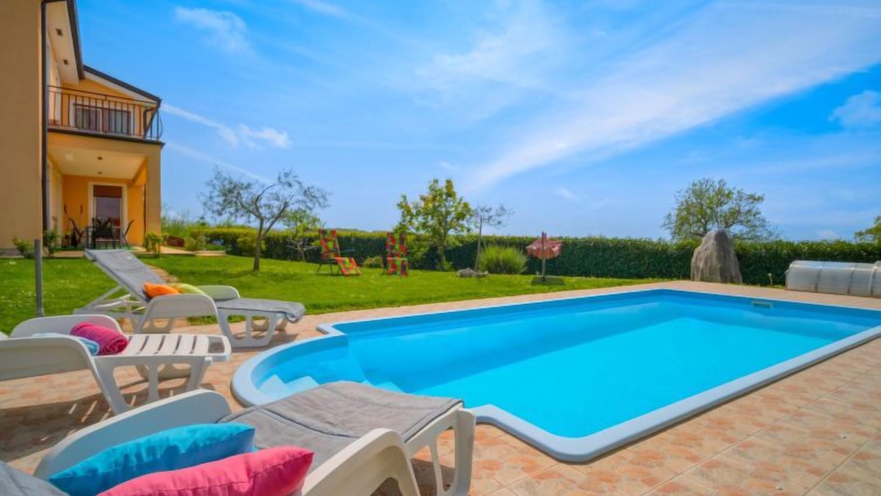 Photo of Outdoor in Kapelica